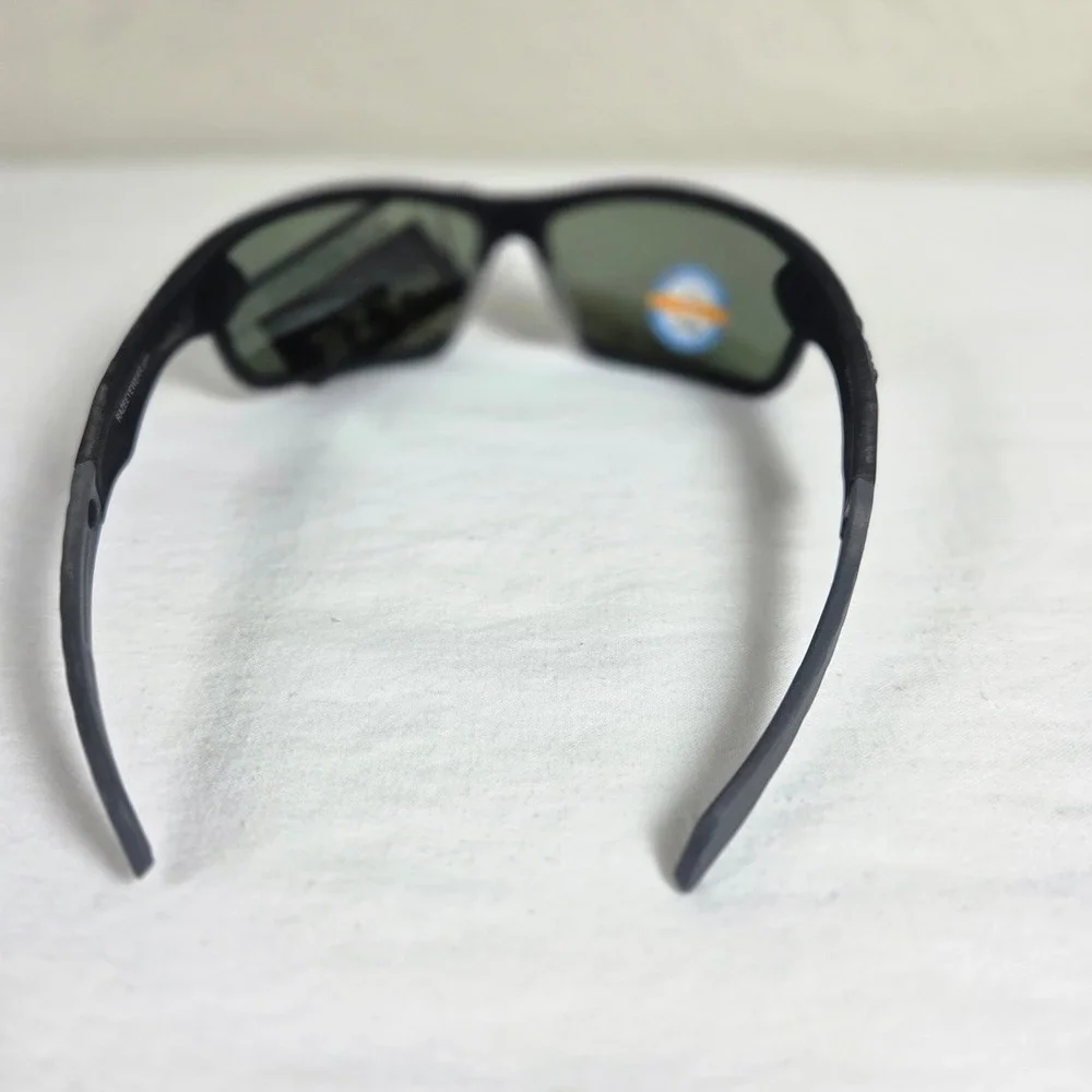 Raze Eyewear Polarized Sunglasses Matte Black Sport UV400 TAC Glare Reducing NEW
